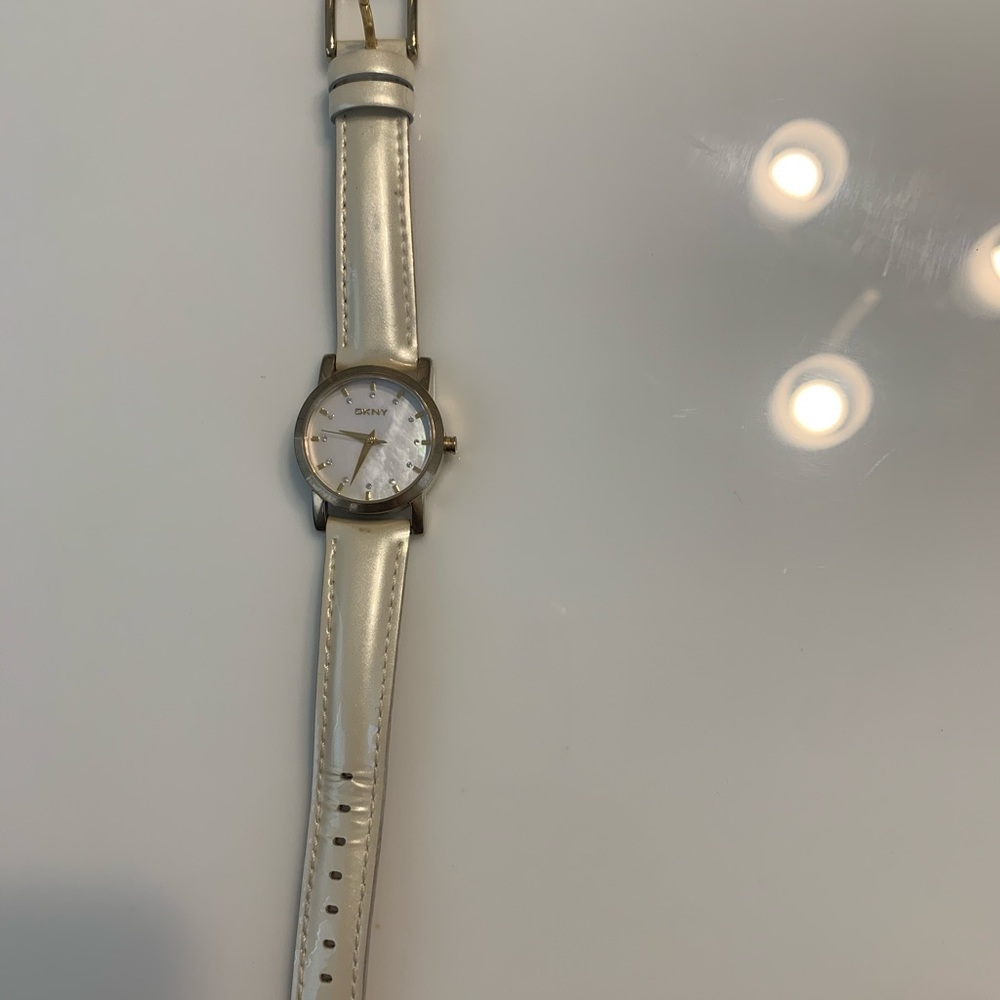 Dkny watch - Picture 2 of 3